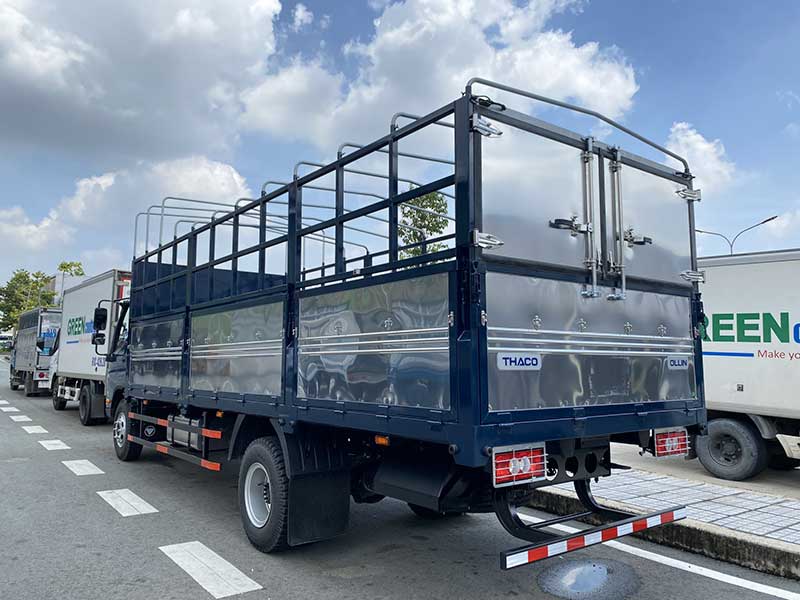 Xe tải Thaco Ollin 120 Thùng mui bạt - 7.1 tấn EURO 4