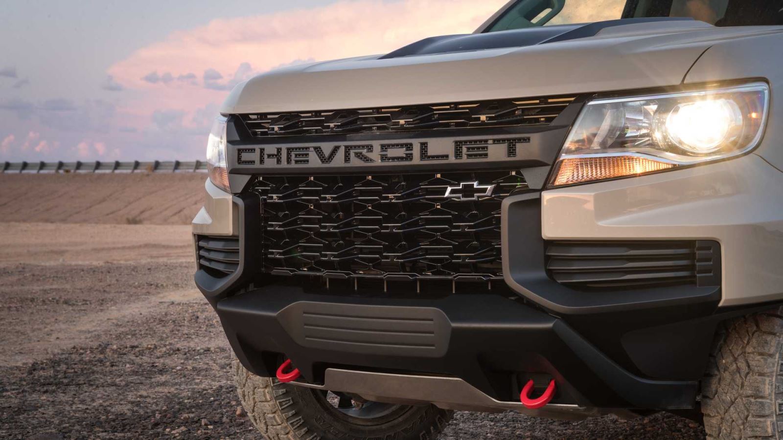 Đã mắt ngắm Chevrolet Colorado 2021 chờ về Việt Nam đấu Ford Ranger 5