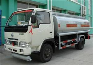 Xe chở xăng dầu 8 khối Dongfeng